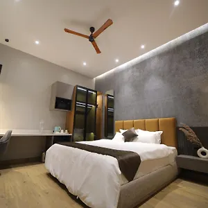the-cozy-chaos.agrahotelsindia.net/