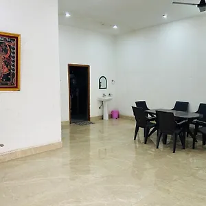jamuna-kunj.hotels-varanasi.com/