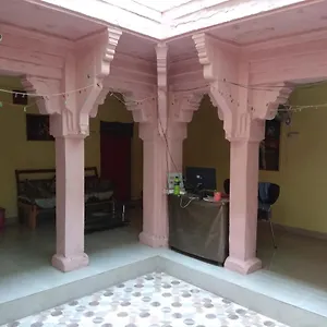 radha-krishna-home.hotels-varanasi.com/